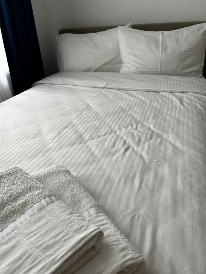 Lalelelor Apartment ซูชาวา ภายนอก รูปภาพ